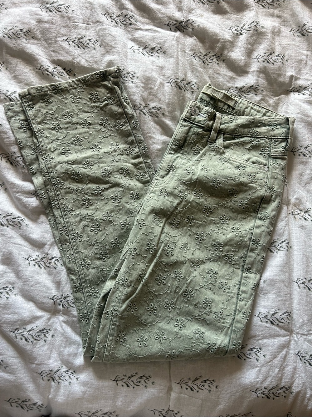 Guess Eyelet pants